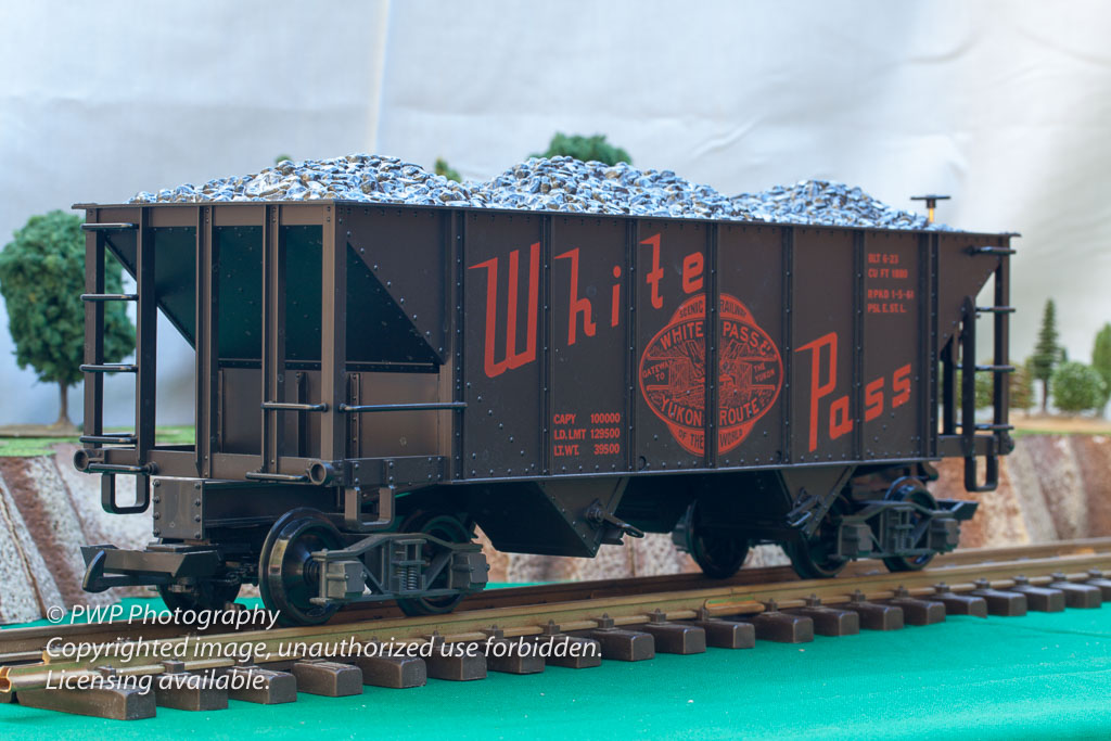 PWP-G-Scale-Trains_20060909_122648.jpg