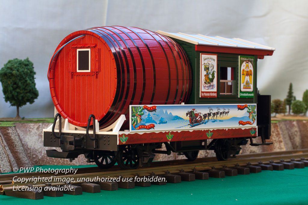 PWP-G-Scale-Trains_20060909_124333.jpg